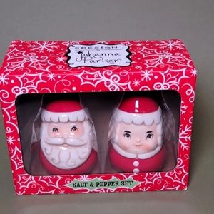 Johanna Parker transpac Santa and mrs Claus ceramic salt and pepper shaker  NEW!